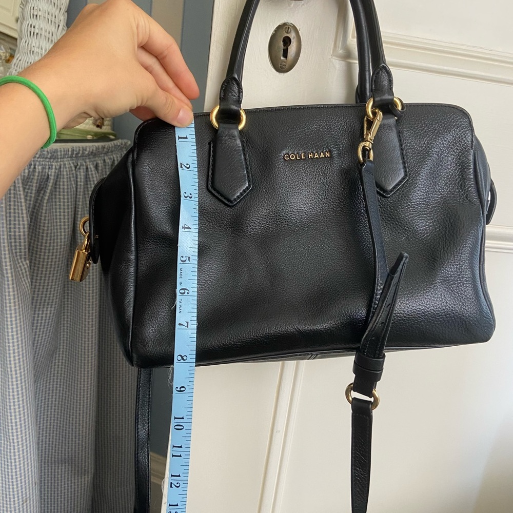 Cole haan leather purse with crossbody straps